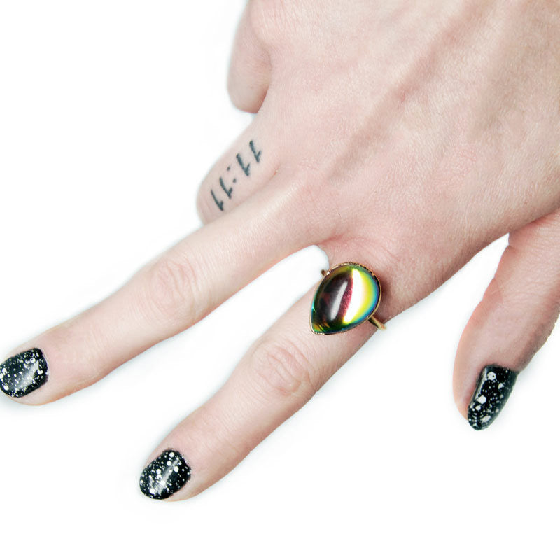 Miss Wax Glow Teardrop Ring