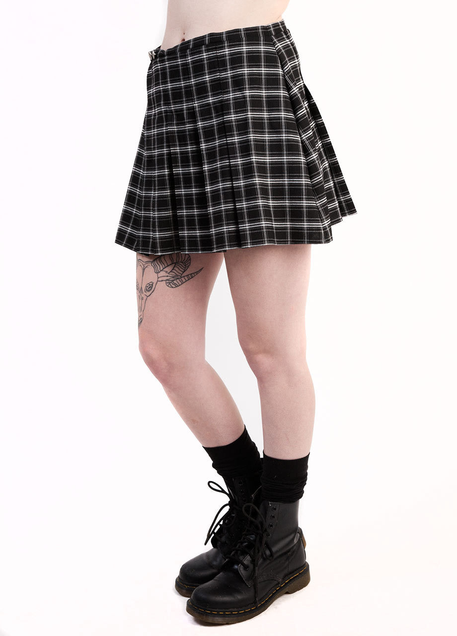 castles couture madison pleated skirt in dark grey plaid side view