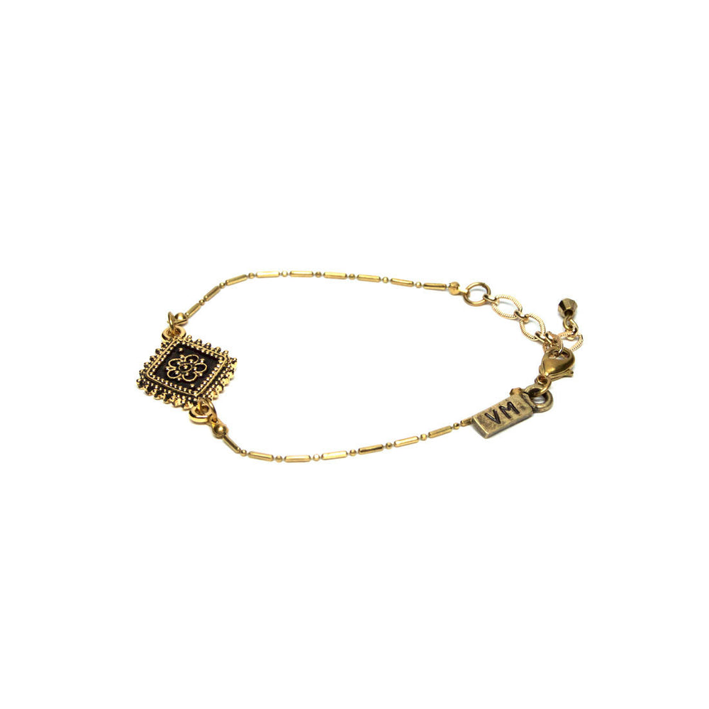 Vanessa Mooney The Diamond Lace Gold Bracelet