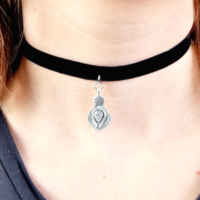 Vanessa Mooney Black Velvet Choker in Silver